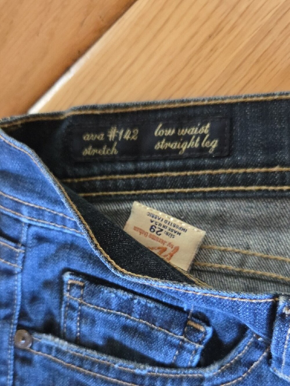 Citizens Of Humanity Women's Skinny Jeans in Dark Blue Wash - Picture 2 of 8